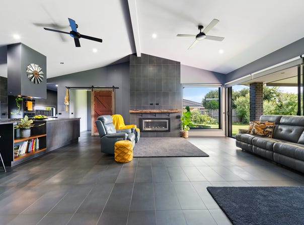 9 Burraginnin Close, Sale, Vic 3850