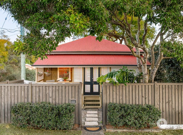 14 Arthur Terrace, Red Hill, Qld 4059