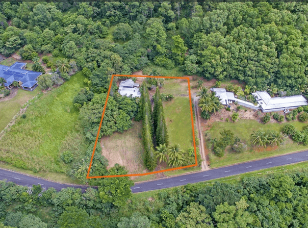 54 Robb Road, Redlynch, Qld 4870