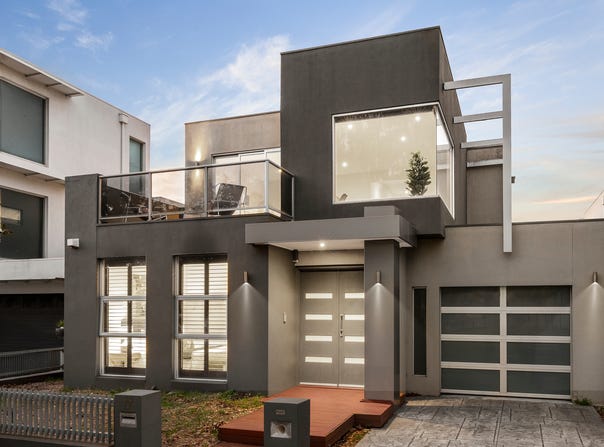 17 Shearwater Crescent, Maribyrnong, Vic 3032