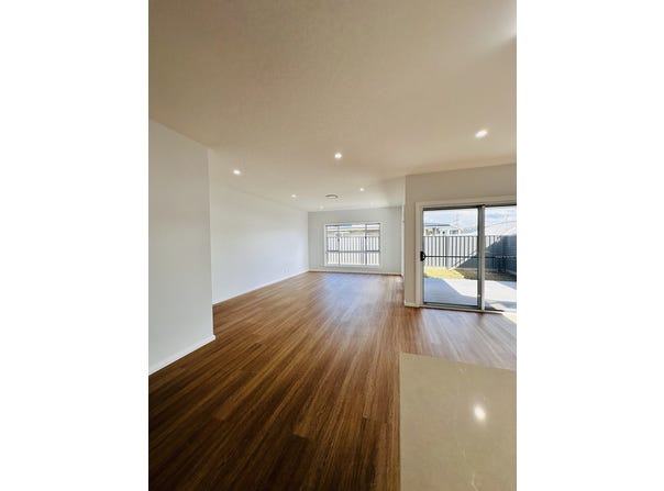22 Gladstone Way, Edgeworth, NSW 2285