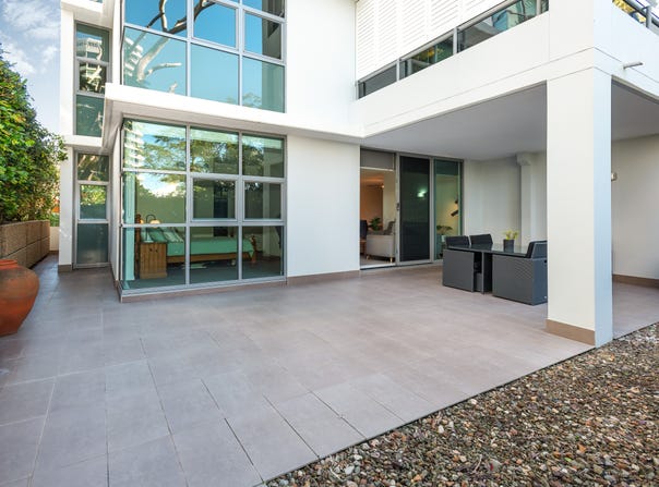6t/28 Bayview Street, Runaway Bay, Qld 4216