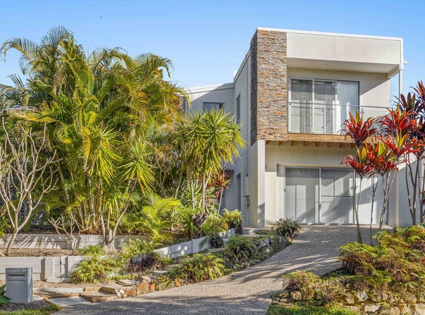 15 Fortescue Street, Pacific Pines, Qld 4211