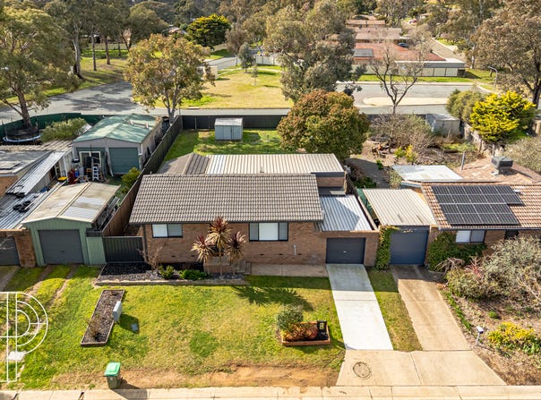3 Holtermann Place, Charnwood, ACT 2615