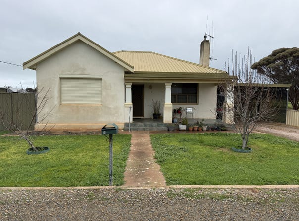 5 Centre Street, Gladstone, SA 5473