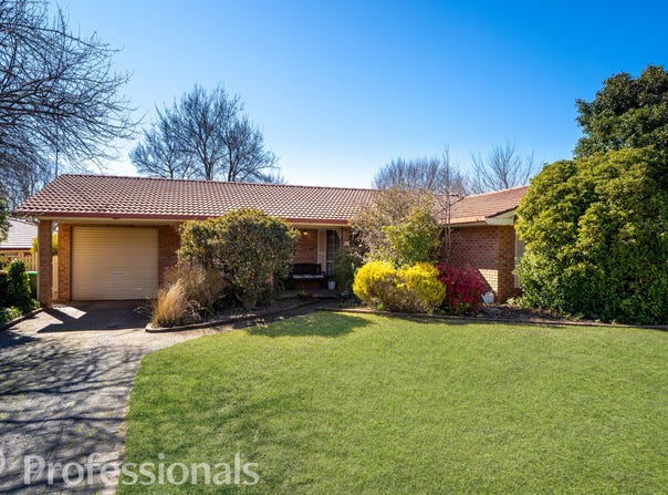 15 Lyrebird Place, Orange, NSW 2800