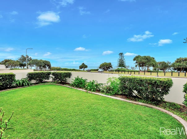 1/13 Esplanade, Bargara, Qld 4670