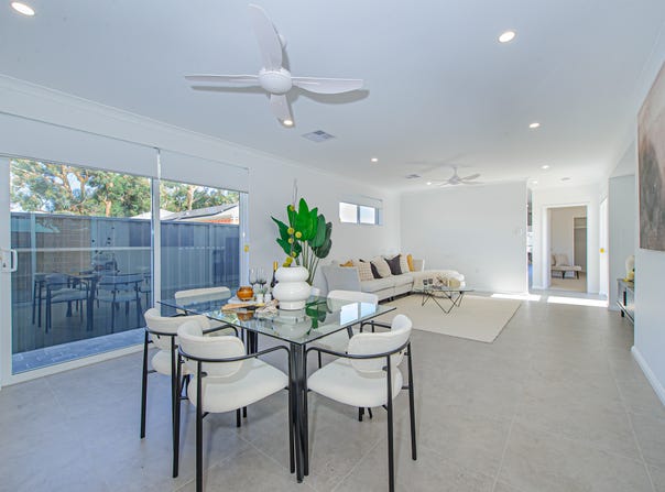 59 Cranwood Crescent, Viveash, WA 6056