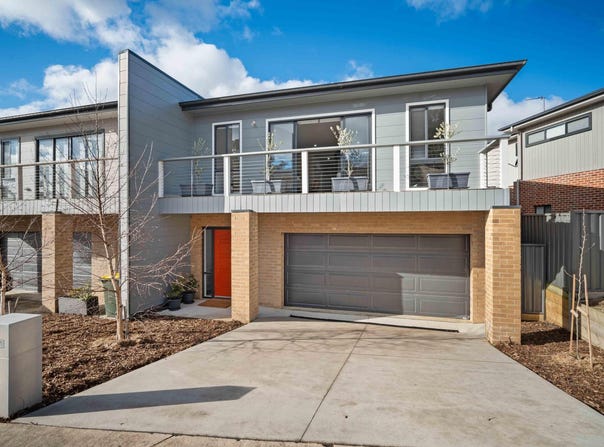 24 Lucia Crescent, Mount Clear, Vic 3350