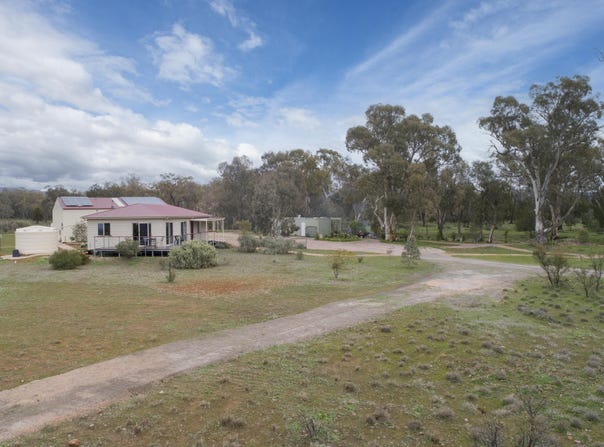 89 Hoskins Rd, Wilmington, SA 5485