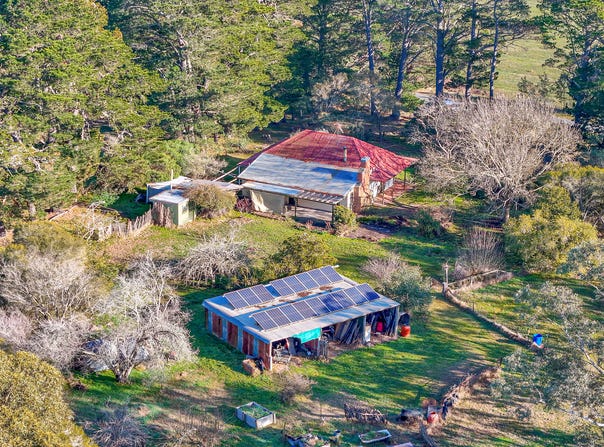 105 Mount Wallace-Ballark Road, Mount Wallace, Vic 3342