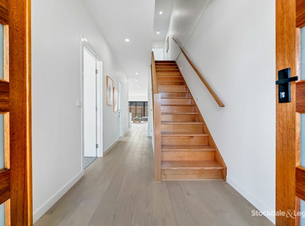 2/45 Cropley Crescent, Laverton, Vic 3028
