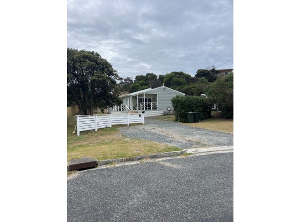 2 Munroe Place, Currie, Tas 7256