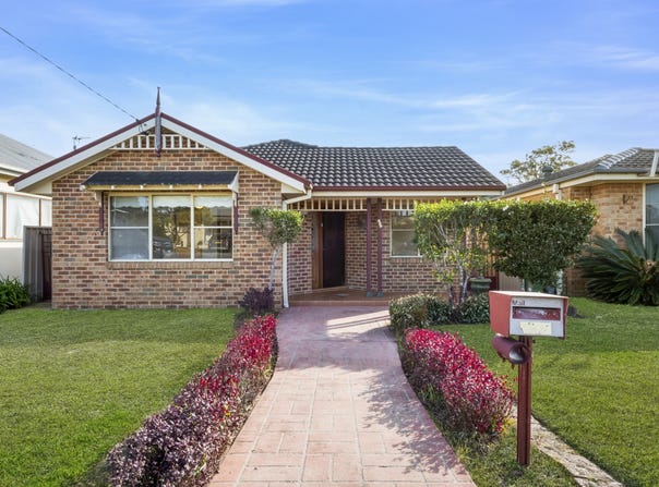 245 Trafalgar Avenue, Umina Beach, NSW 2257