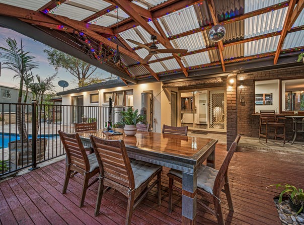 10 York Drive, Flagstaff Hill, SA 5159