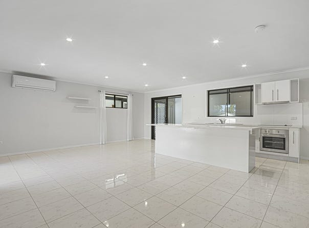 9 Onyx Court, Carrara, Qld 4211