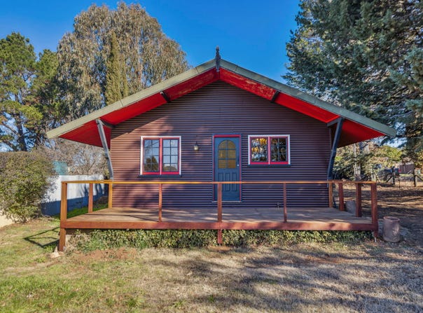 8 Cecil Street, Berridale, NSW 2628