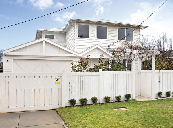 3 Milewa Court, Mornington, Vic 3931