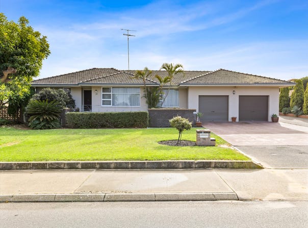 12 Barrington Street, Spearwood, WA 6163