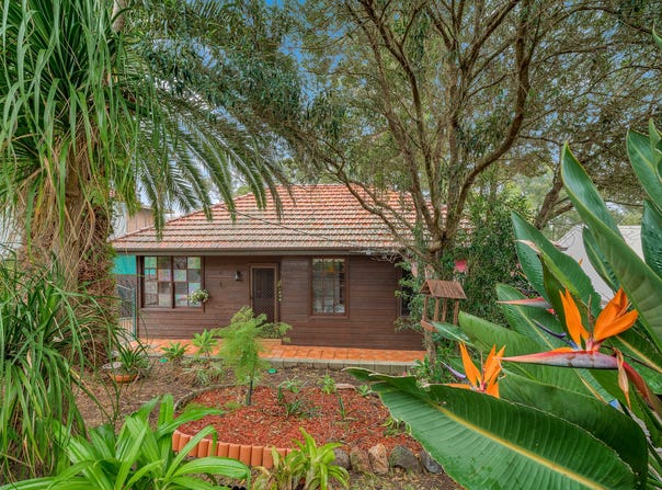 46 Carolyn Street, Adamstown Heights, NSW 2289