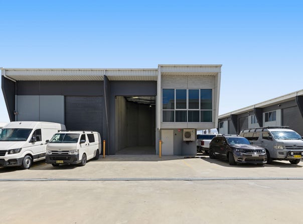 11 Jullian Close, Banksmeadow, NSW 2019