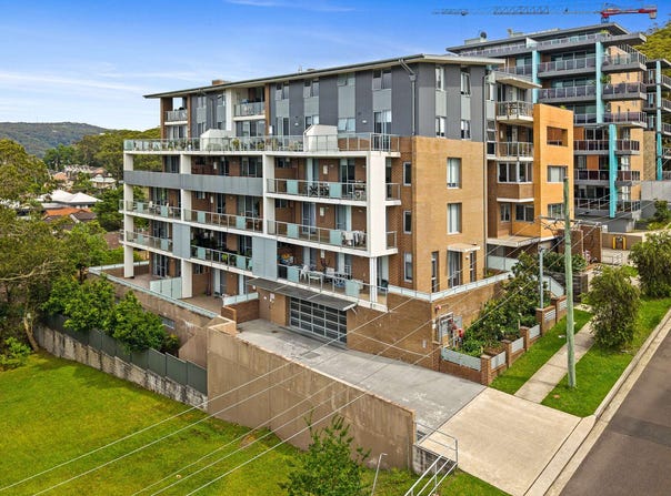 19/10-12 Batley Street, West Gosford, NSW 2250