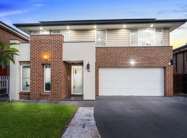 19 Lyrebird Crescent, The Ponds, NSW 2769