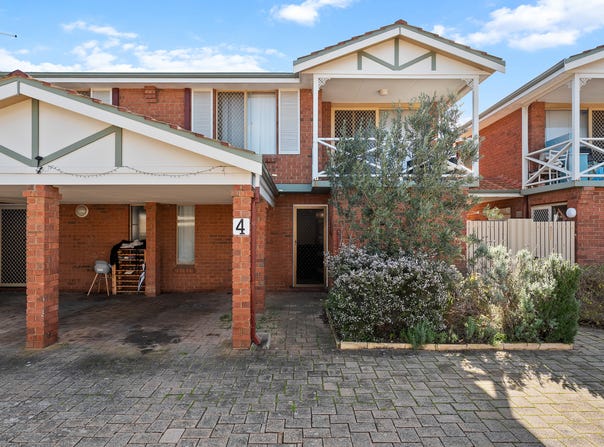 4/13 Baralda Court, Rockingham, WA 6168