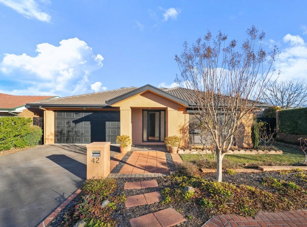 42 Shoobridge Circuit, Dunlop, ACT 2615