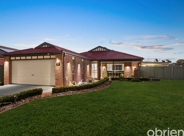 26 Greenock Crescent, Cranbourne East, Vic 3977