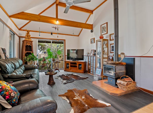 13 McDowell Street, Yarloop, WA 6218