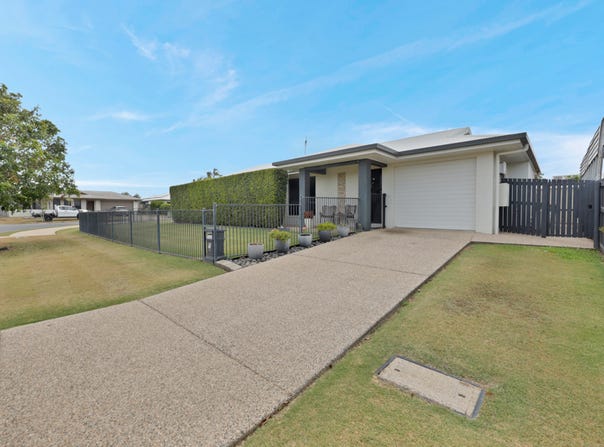 46 Pacific Ave, Sarina, Qld 4737