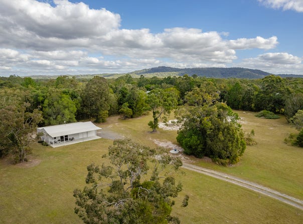 7A Illoura Place, Cooroibah, Qld 4565