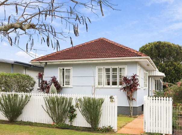 24 Eversleigh Road, Scarborough, Qld 4020