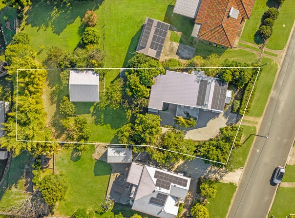43 Noosa Road, Monkland, Qld 4570