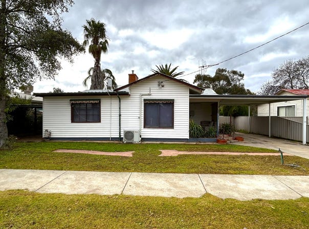 8 Pinnuck Street, Numurkah, Vic 3636