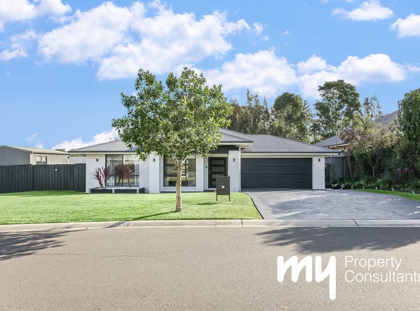 14 Wintle Road, The Oaks, NSW 2570