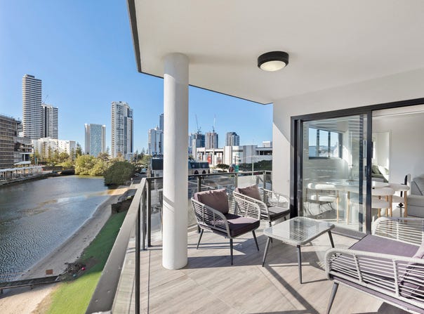 402/9 Hooker Boulevard, Broadbeach Waters, Qld 4218