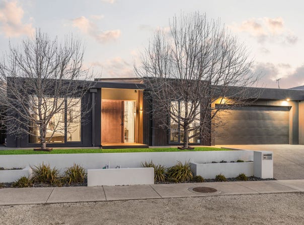 40 Greyjoy Road, Charlemont, Vic 3217