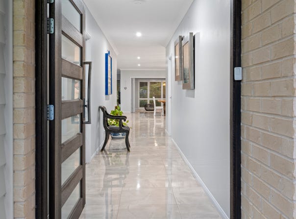 1/595 Bonogin Road, Bonogin, Qld 4213