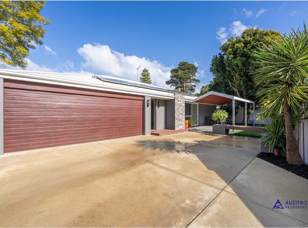 37A Rhodes Crescent, Calista, WA 6167