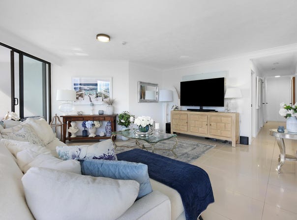 21/3576 Main Beach Parade, Main Beach, Qld 4217