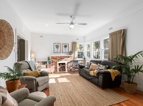 8 Philip Street, Manifold Heights, Vic 3218