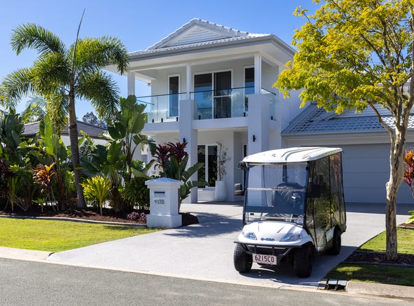 9135 Peter Senior Drive, Hope Island, Qld 4212