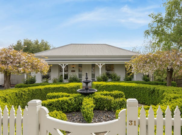 31 The Boulevard, Gisborne, Vic 3437
