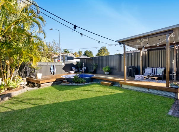 16 Albany Forest Drive, Albany Creek, Qld 4035