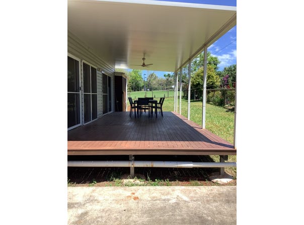 40 Cavendish St, Russell Island, Qld 4184