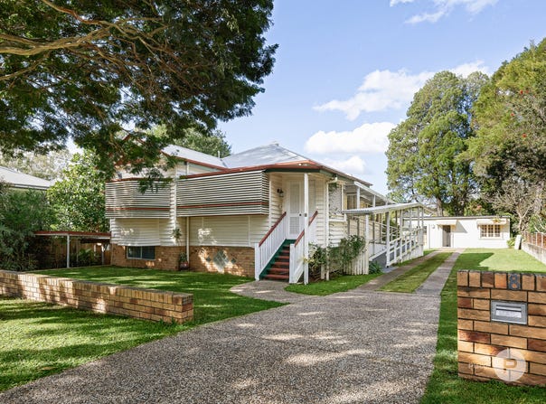 8 Ennever Street, Bardon, Qld 4065