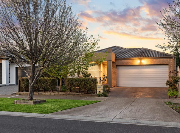 19 North Terrace, Taylors Hill, Vic 3037