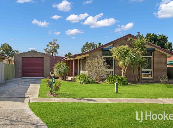 55 Dunvegan Drive, Kurunjang, Vic 3337
